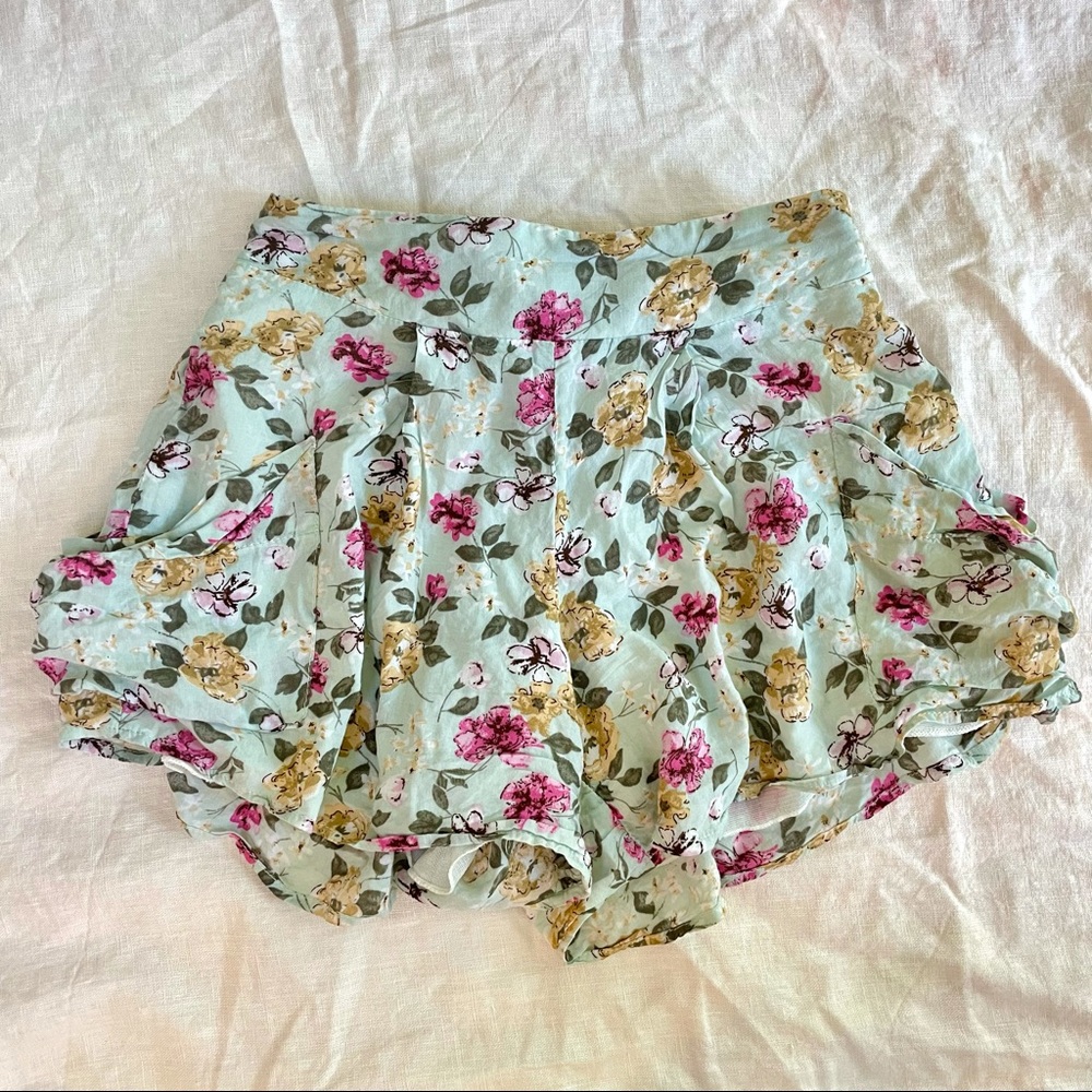 Floral comfy summer shorts